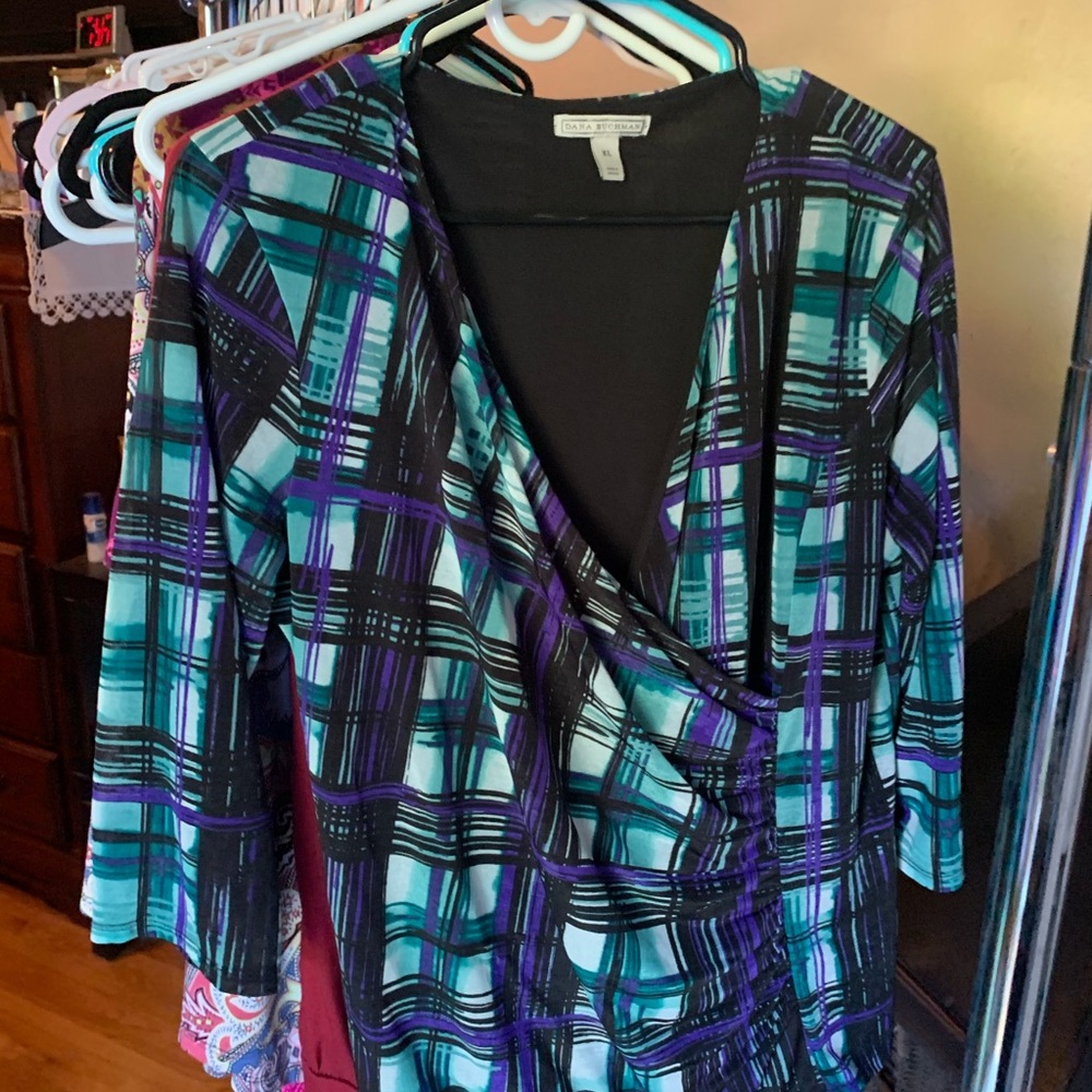 Dana Buchman blouse